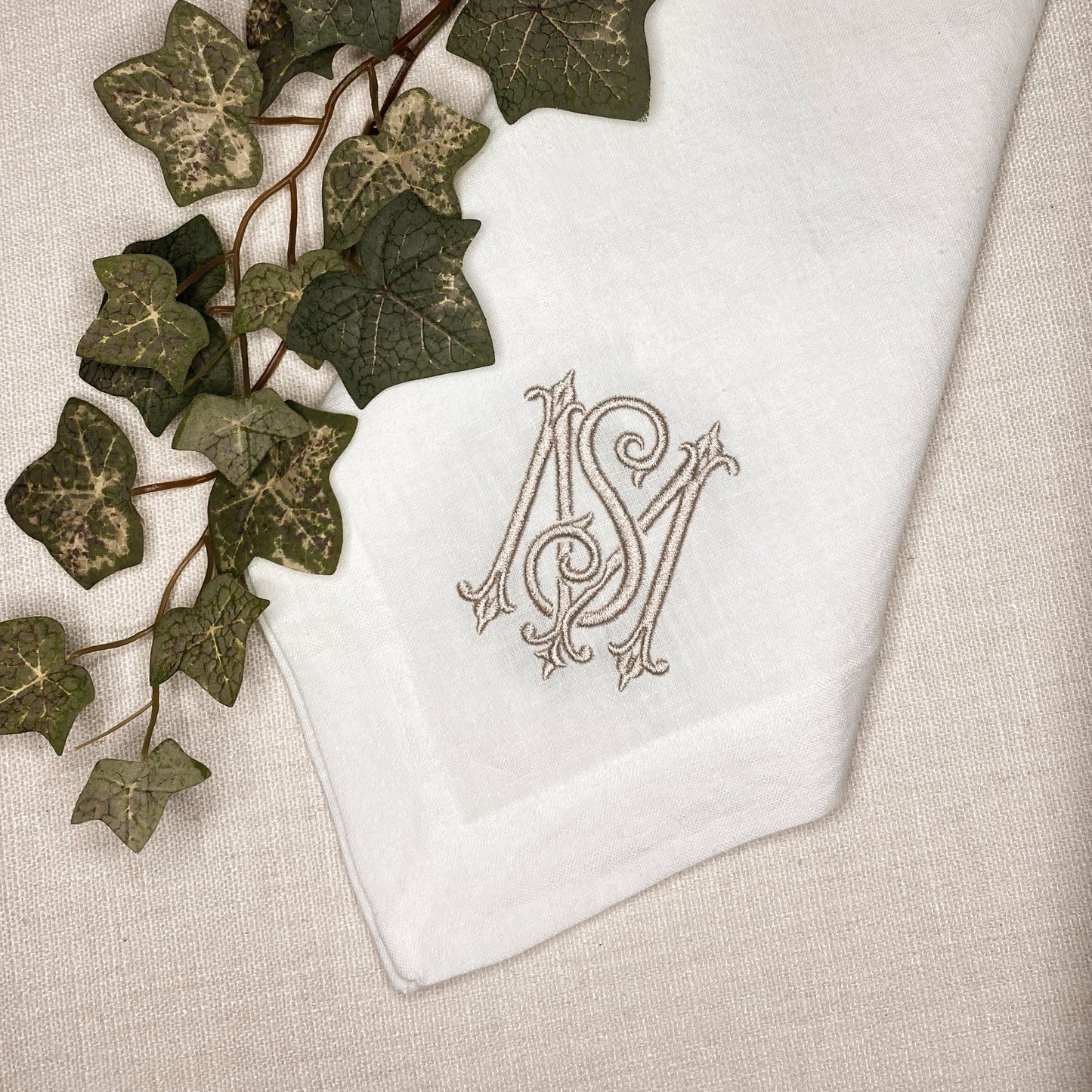 Willa Linen Dinner Napkins
