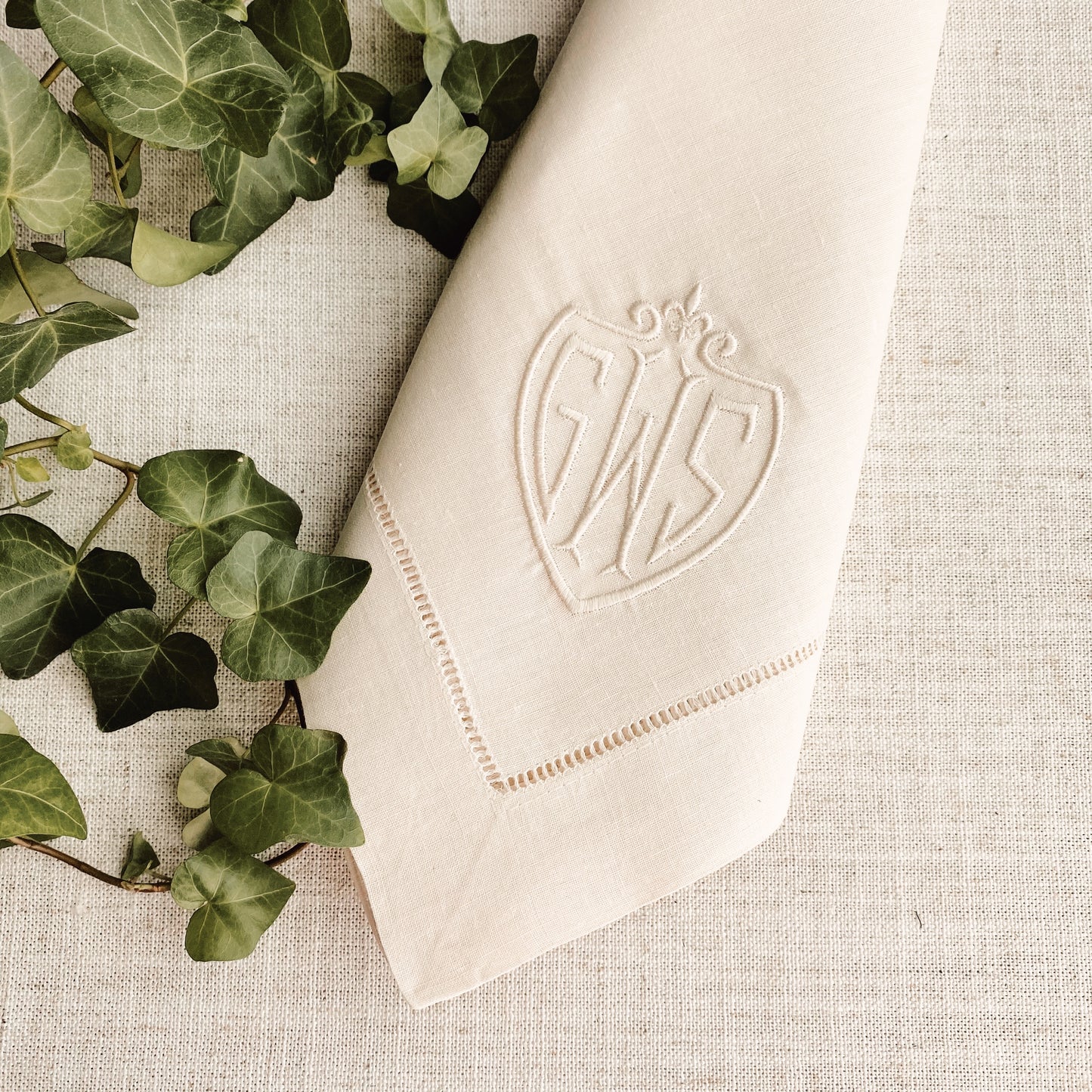 Elegant Shield Dinner Napkins