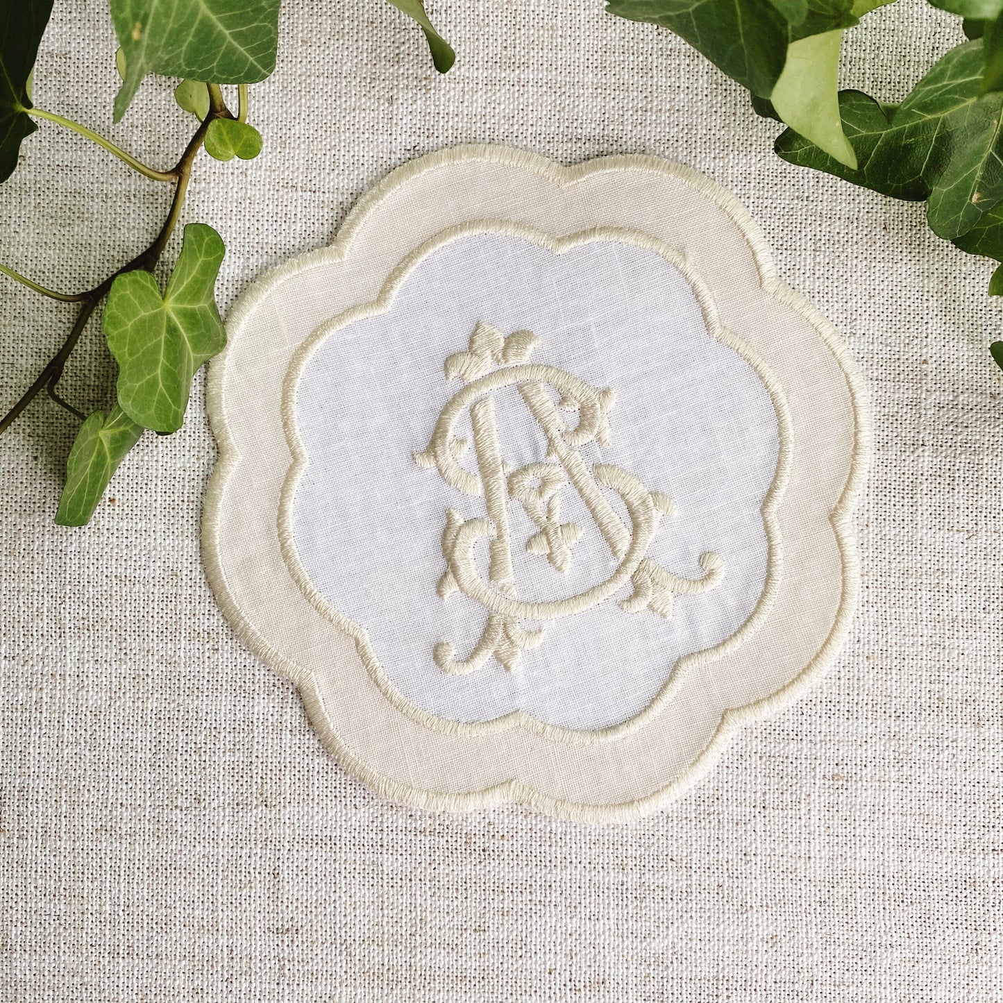 Eloise Cocktail Napkins