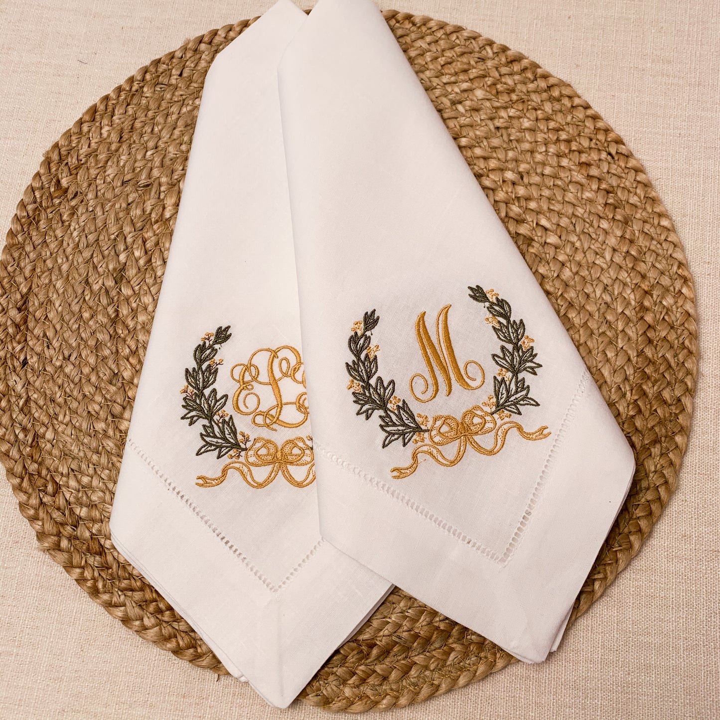 Sweet Wreath Dinner Napkins