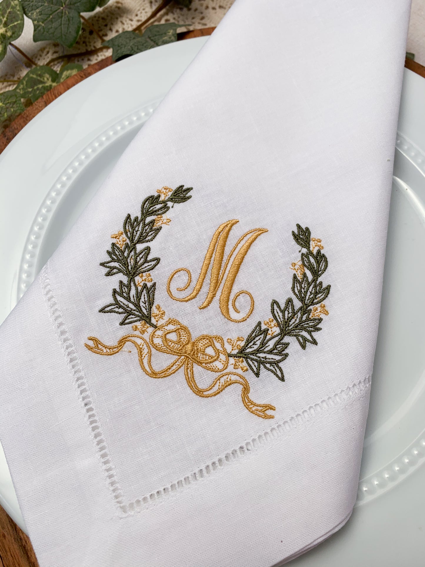 Sweet Wreath Dinner Napkins