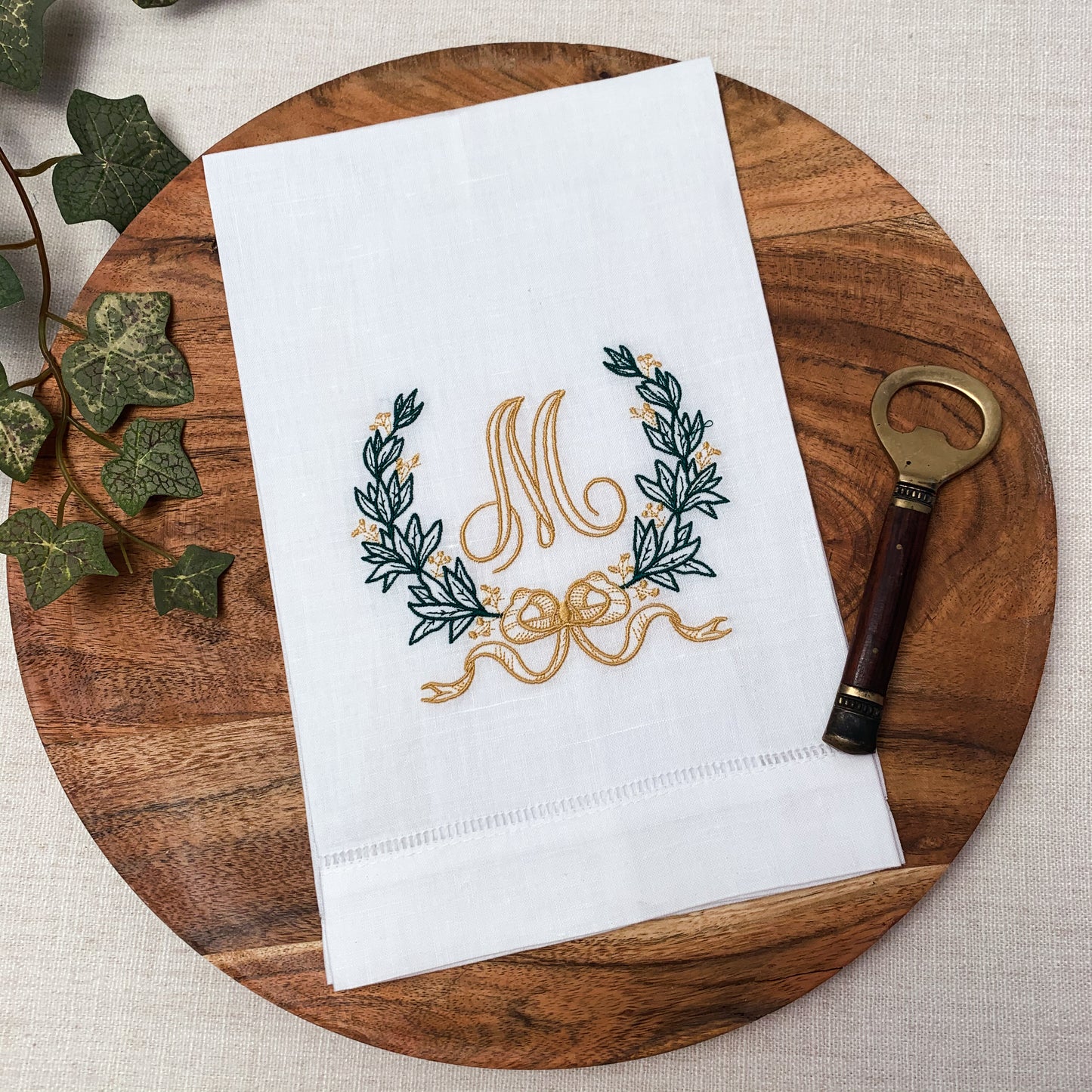 Sweet Wreath Hand Towel